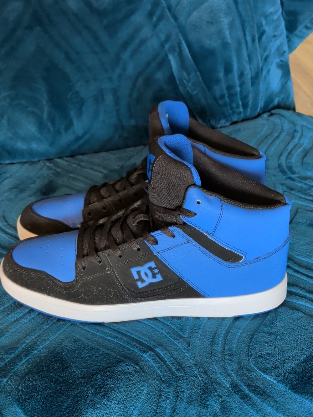 DC Men's High-Top Sneakers in Blue and Black